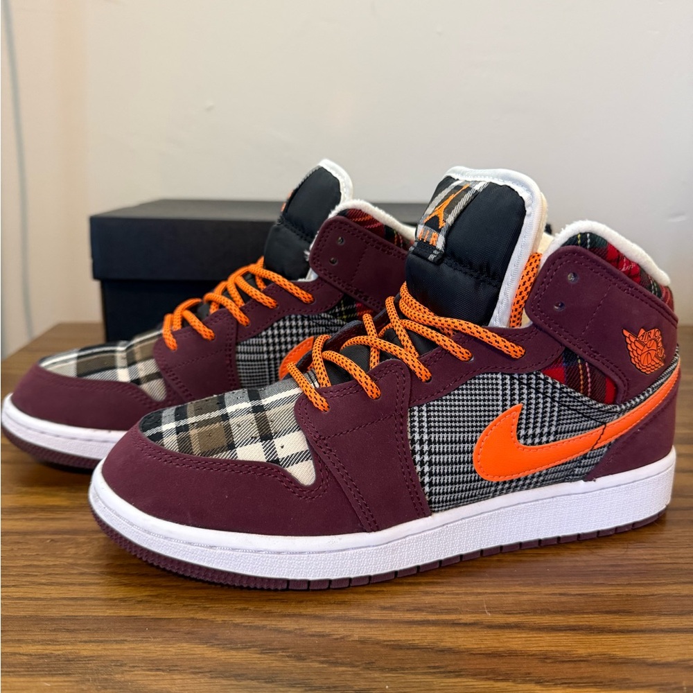 Jordan Sneakers — Mid Plaid Night Maroon